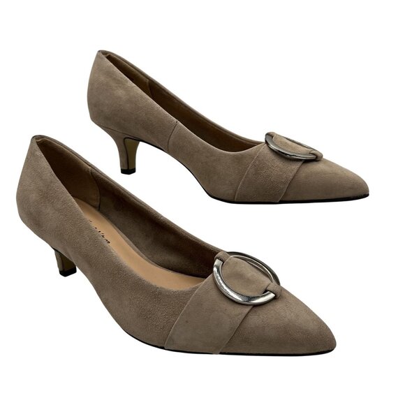 Bella Vita Womens 8 WW Taupe Suede Leather Kitten Heel Pumps Buckle Minimalist - Picture 1 of 12